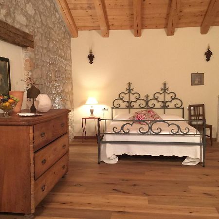 Borgo Palazzo Steffaneo Bed and Breakfast San Vito al Torre Exteriör bild
