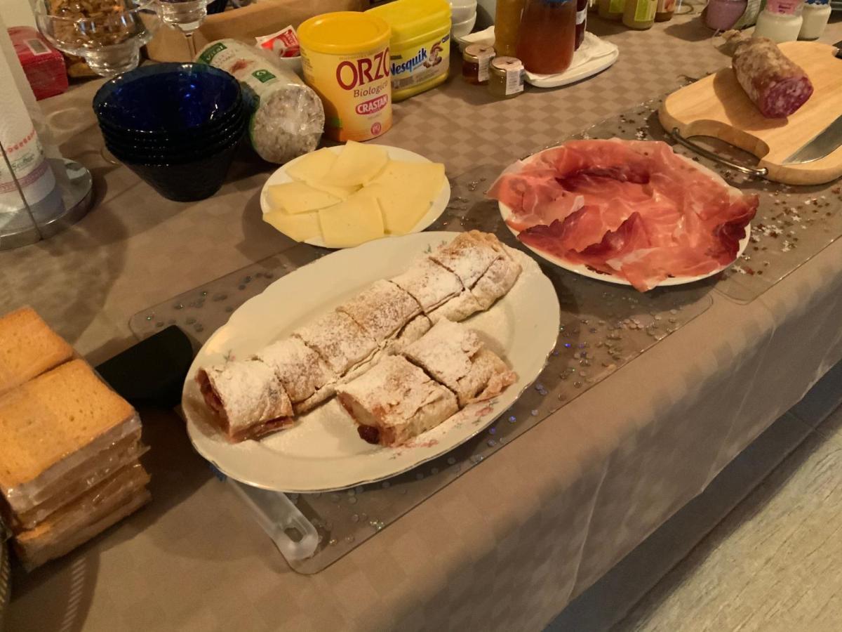Borgo Palazzo Steffaneo Bed and Breakfast San Vito al Torre Exteriör bild