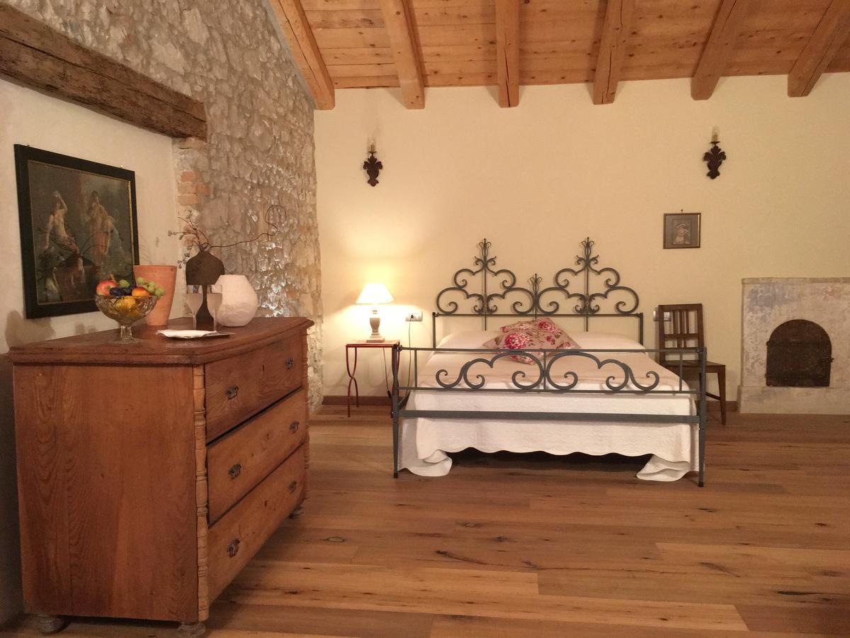 Borgo Palazzo Steffaneo Bed and Breakfast San Vito al Torre Exteriör bild